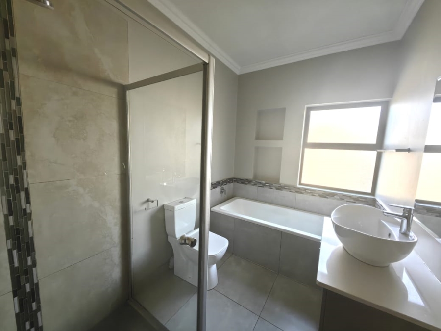 To Let 3 Bedroom Property for Rent in La Camargue Private Country Estate North West
